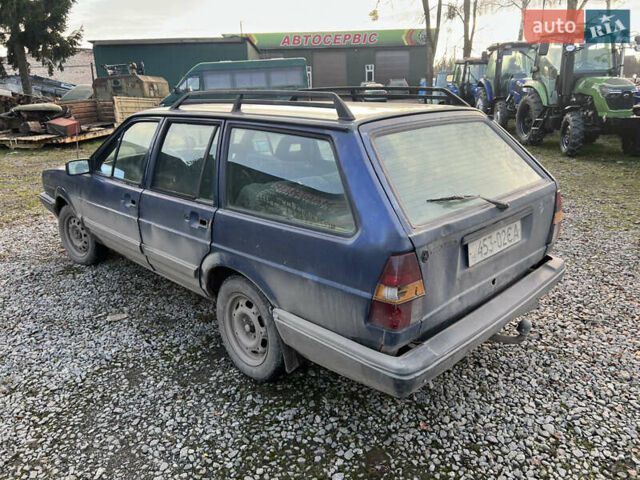 Синий Фольксваген Пассат, объемом двигателя 1.8 л и пробегом 400 тыс. км за 600 $, фото 5 на Automoto.ua