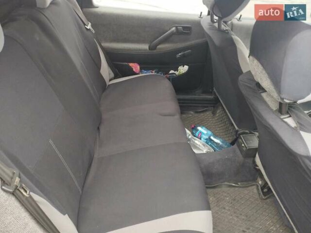 Синий Фольксваген Пассат, объемом двигателя 1.8 л и пробегом 350 тыс. км за 3500 $, фото 14 на Automoto.ua