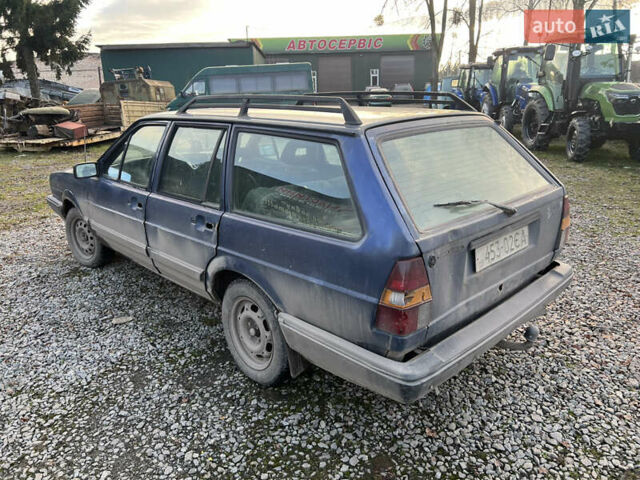 Синий Фольксваген Пассат, объемом двигателя 1.8 л и пробегом 400 тыс. км за 600 $, фото 6 на Automoto.ua