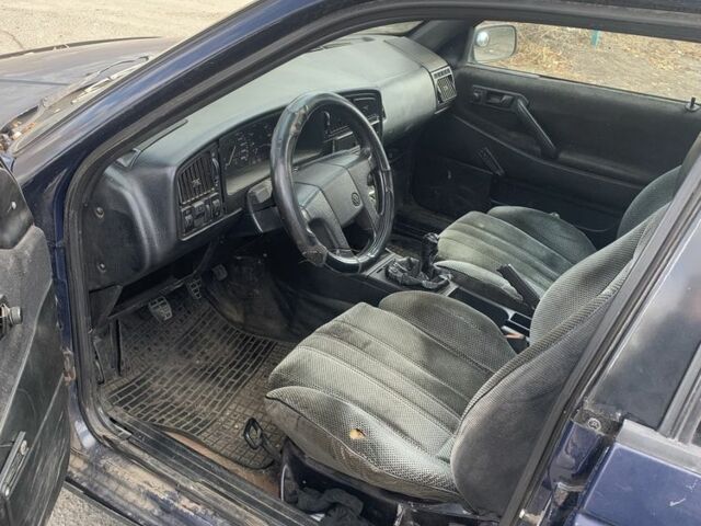 Синій Фольксваген Пассат, об'ємом двигуна 1.8 л та пробігом 447 тис. км за 1900 $, фото 6 на Automoto.ua