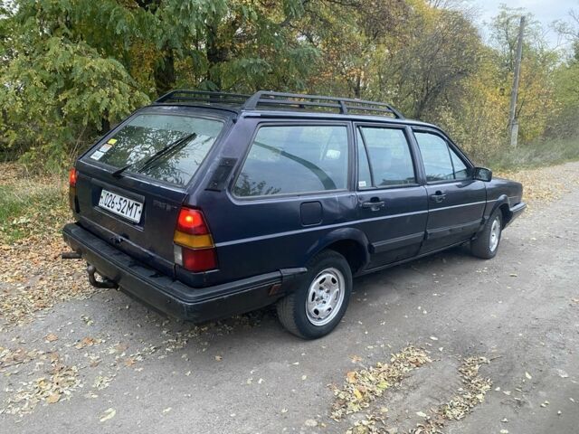 Синий Фольксваген Пассат, объемом двигателя 0 л и пробегом 200 тыс. км за 1200 $, фото 3 на Automoto.ua