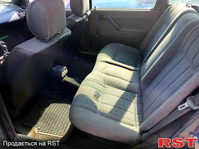 Синий Фольксваген Пассат, объемом двигателя 1.8 л и пробегом 0 тыс. км за 1500 $, фото 7 на Automoto.ua