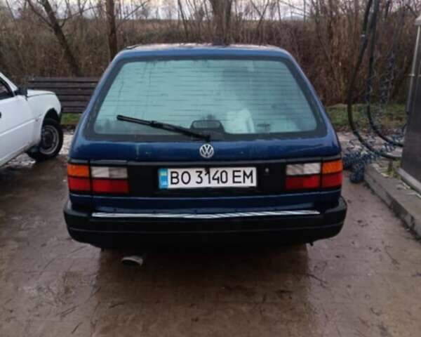 Синий Фольксваген Пассат, объемом двигателя 1.8 л и пробегом 420 тыс. км за 1500 $, фото 3 на Automoto.ua