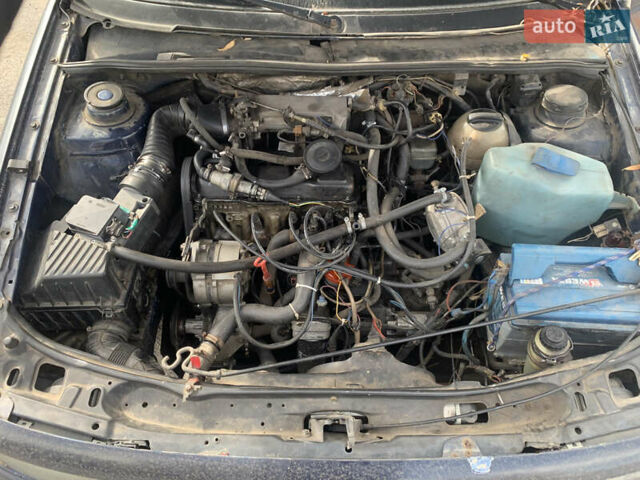 Синій Фольксваген Пассат, об'ємом двигуна 1.8 л та пробігом 447 тис. км за 1900 $, фото 9 на Automoto.ua