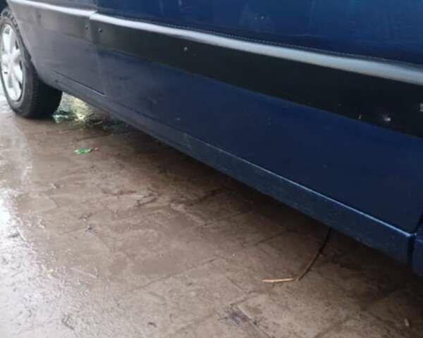 Синий Фольксваген Пассат, объемом двигателя 1.8 л и пробегом 420 тыс. км за 1500 $, фото 7 на Automoto.ua