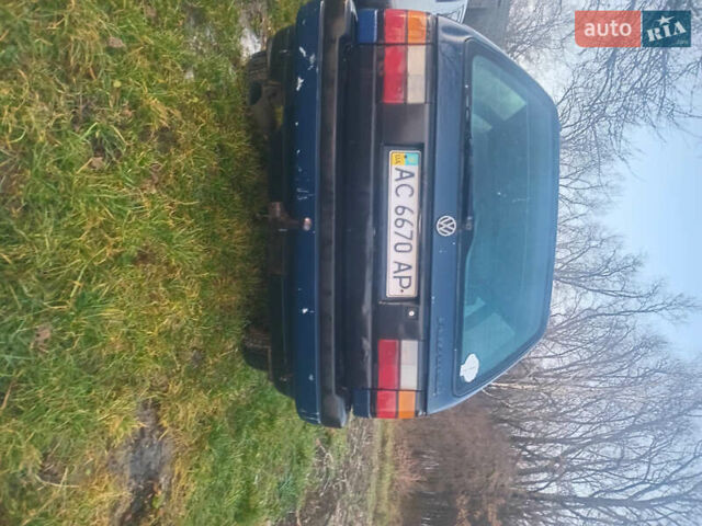 Синій Фольксваген Пассат, об'ємом двигуна 1.8 л та пробігом 382 тис. км за 1675 $, фото 3 на Automoto.ua