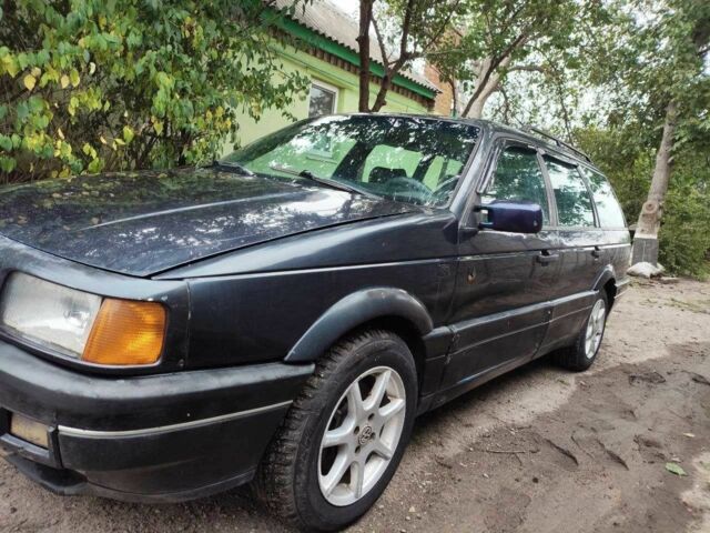 Синий Фольксваген Пассат, объемом двигателя 2 л и пробегом 347 тыс. км за 1500 $, фото 4 на Automoto.ua