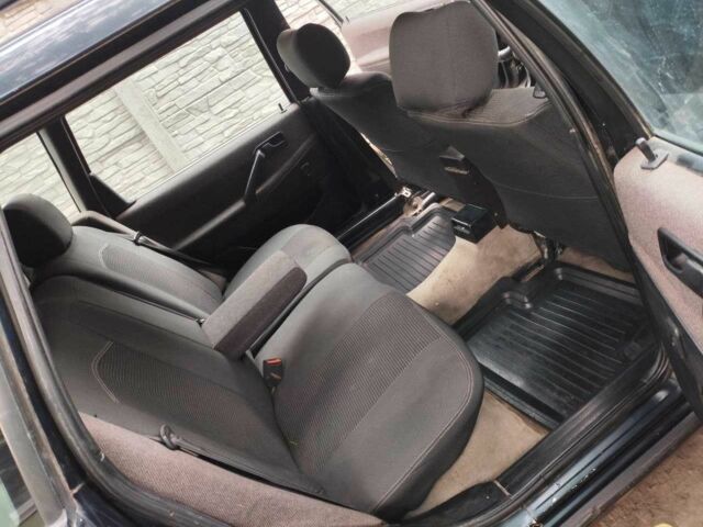 Синий Фольксваген Пассат, объемом двигателя 2 л и пробегом 347 тыс. км за 1500 $, фото 13 на Automoto.ua