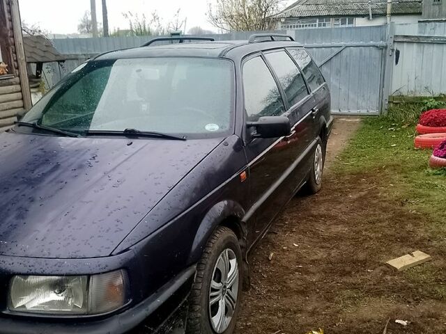 Синий Фольксваген Пассат, объемом двигателя 1.8 л и пробегом 0 тыс. км за 1500 $, фото 5 на Automoto.ua