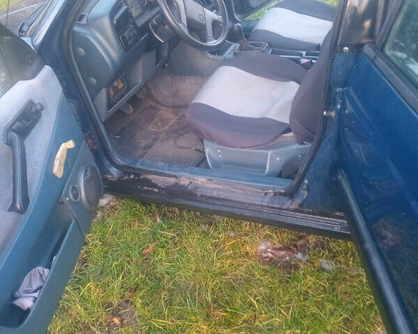 Синій Фольксваген Пассат, об'ємом двигуна 1.8 л та пробігом 382 тис. км за 1675 $, фото 6 на Automoto.ua