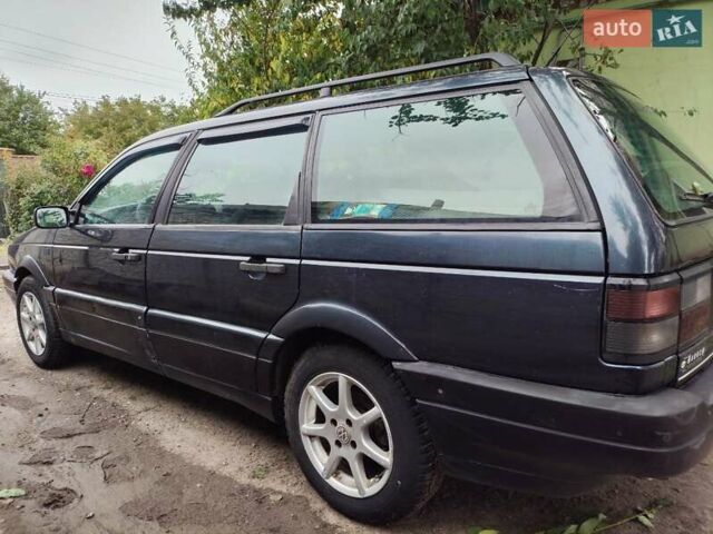 Синий Фольксваген Пассат, объемом двигателя 2 л и пробегом 347 тыс. км за 1500 $, фото 7 на Automoto.ua