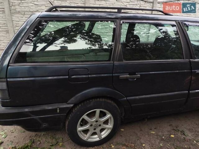 Синий Фольксваген Пассат, объемом двигателя 2 л и пробегом 347 тыс. км за 1500 $, фото 11 на Automoto.ua