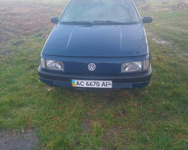 Синій Фольксваген Пассат, об'ємом двигуна 1.8 л та пробігом 382 тис. км за 1675 $, фото 1 на Automoto.ua