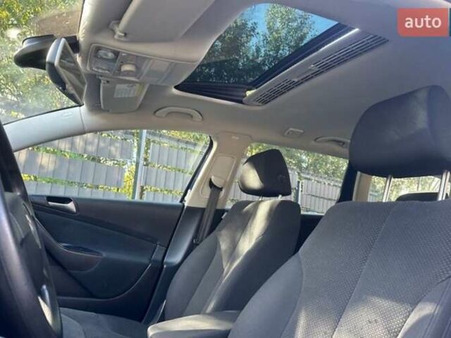 Синий Фольксваген Пассат, объемом двигателя 1.9 л и пробегом 245 тыс. км за 1100 $, фото 5 на Automoto.ua