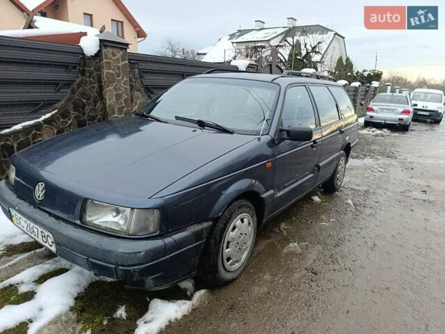 Синий Фольксваген Пассат, объемом двигателя 1.8 л и пробегом 280 тыс. км за 1100 $, фото 4 на Automoto.ua