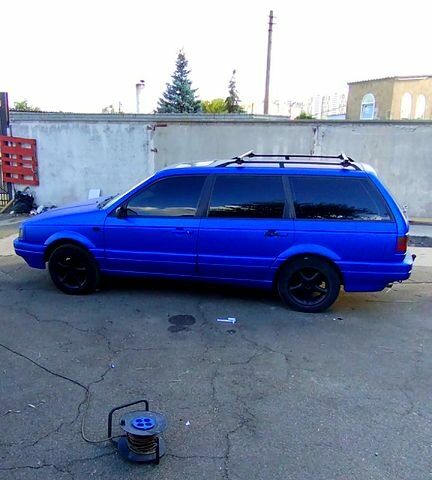 Синий Фольксваген Пассат, объемом двигателя 1.8 л и пробегом 309 тыс. км за 2500 $, фото 3 на Automoto.ua