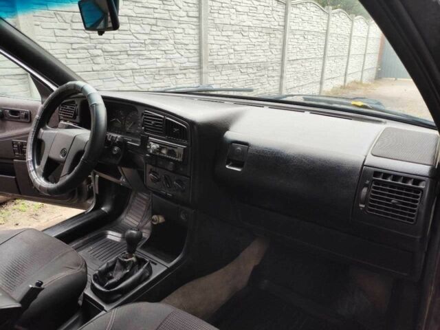 Синий Фольксваген Пассат, объемом двигателя 2 л и пробегом 347 тыс. км за 1500 $, фото 20 на Automoto.ua