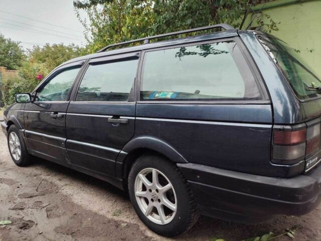 Синий Фольксваген Пассат, объемом двигателя 2 л и пробегом 347 тыс. км за 1500 $, фото 5 на Automoto.ua