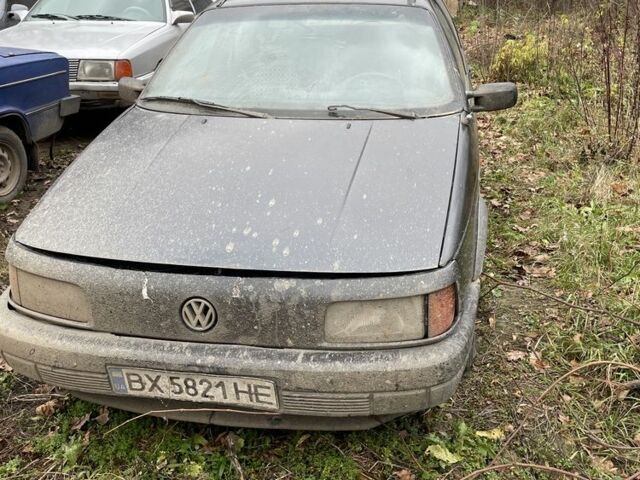 Синий Фольксваген Пассат, объемом двигателя 2 л и пробегом 410 тыс. км за 850 $, фото 2 на Automoto.ua