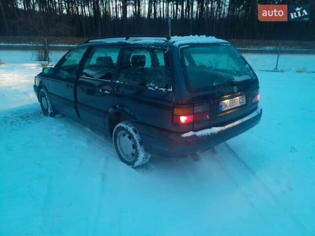 Синій Фольксваген Пассат, об'ємом двигуна 1.98 л та пробігом 190 тис. км за 1300 $, фото 3 на Automoto.ua