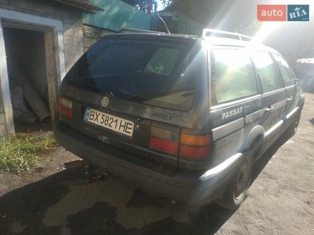 Синий Фольксваген Пассат, объемом двигателя 2 л и пробегом 350 тыс. км за 650 $, фото 1 на Automoto.ua