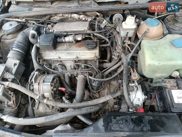 Синій Фольксваген Пассат, об'ємом двигуна 2 л та пробігом 100 тис. км за 1550 $, фото 2 на Automoto.ua