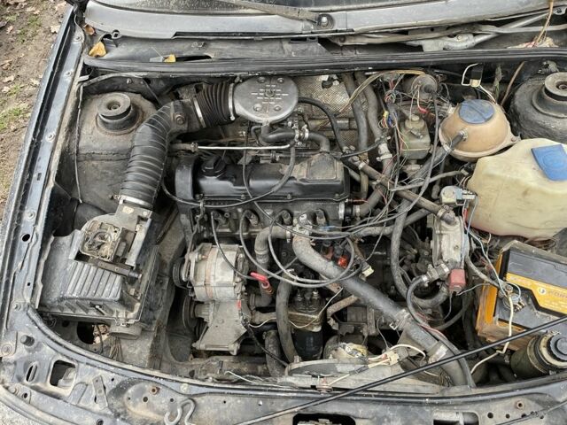 Синий Фольксваген Пассат, объемом двигателя 2 л и пробегом 410 тыс. км за 850 $, фото 3 на Automoto.ua