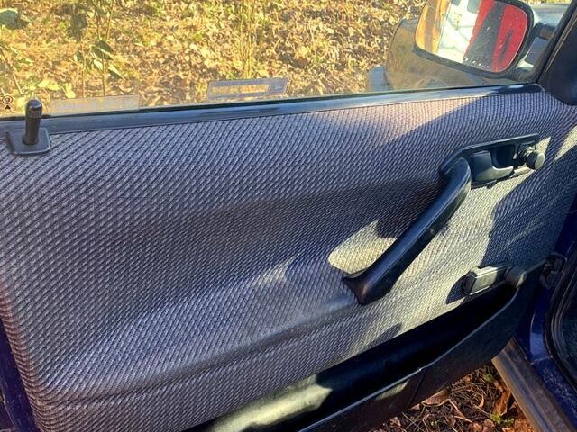 Синий Фольксваген Пассат, объемом двигателя 1.8 л и пробегом 497 тыс. км за 1100 $, фото 10 на Automoto.ua