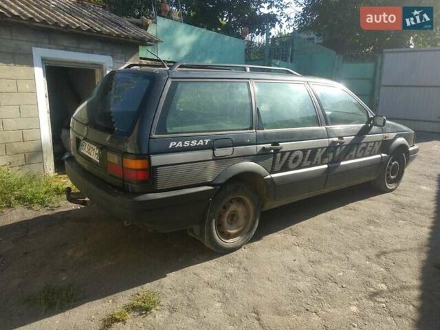 Синий Фольксваген Пассат, объемом двигателя 2 л и пробегом 350 тыс. км за 650 $, фото 5 на Automoto.ua