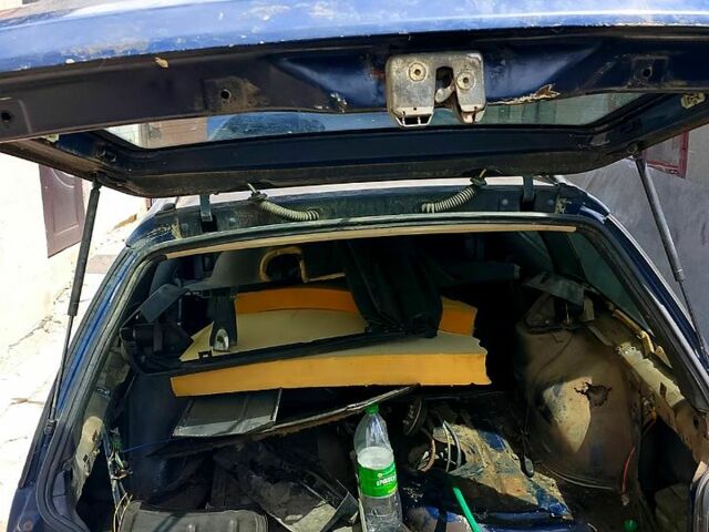 Синій Фольксваген Пассат, об'ємом двигуна 2.7 л та пробігом 200 тис. км за 500 $, фото 1 на Automoto.ua