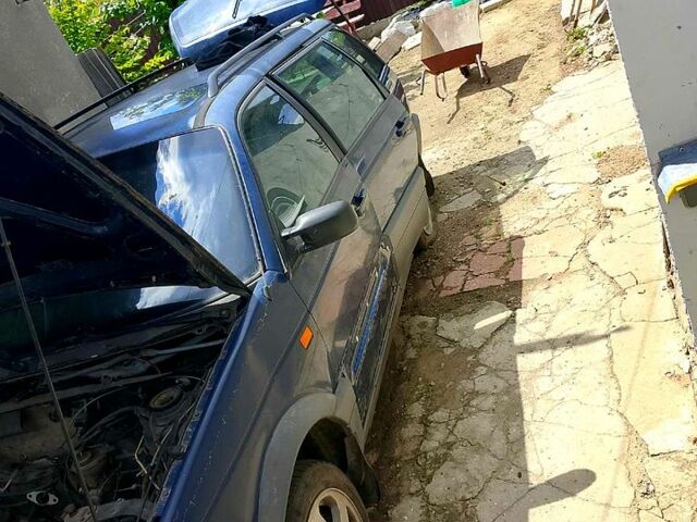 Синій Фольксваген Пассат, об'ємом двигуна 2.7 л та пробігом 200 тис. км за 500 $, фото 2 на Automoto.ua