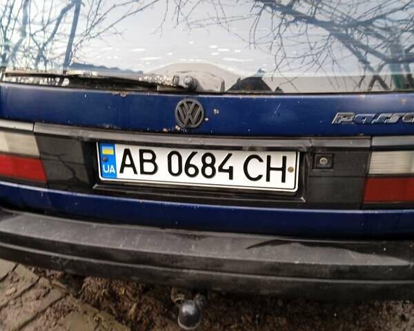 Синий Фольксваген Пассат, объемом двигателя 2 л и пробегом 364 тыс. км за 1450 $, фото 2 на Automoto.ua