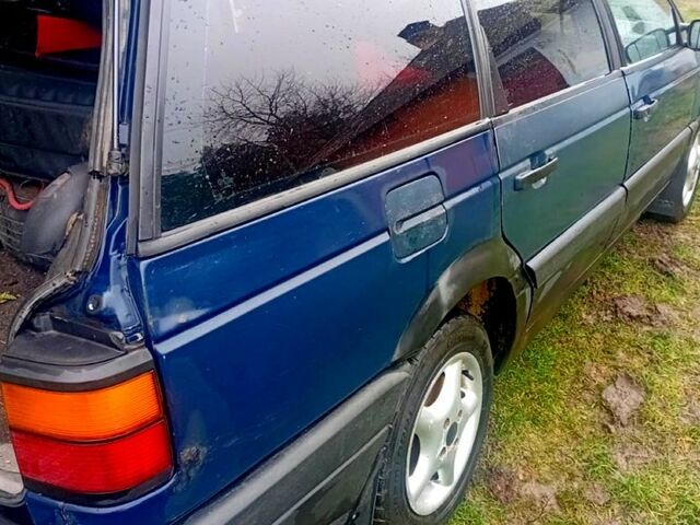 Синий Фольксваген Пассат, объемом двигателя 1.8 л и пробегом 25 тыс. км за 1550 $, фото 3 на Automoto.ua