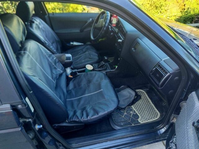 Синий Фольксваген Пассат, объемом двигателя 1.8 л и пробегом 3 тыс. км за 2000 $, фото 3 на Automoto.ua