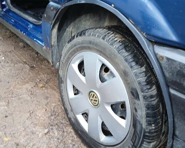 Синий Фольксваген Пассат, объемом двигателя 2 л и пробегом 364 тыс. км за 1450 $, фото 16 на Automoto.ua