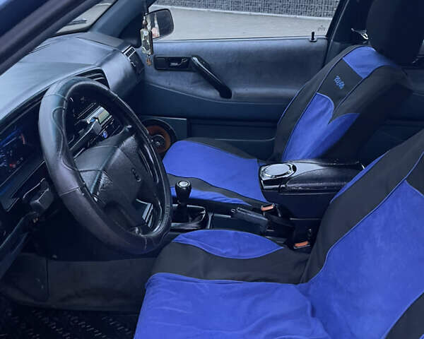 Синій Фольксваген Пассат, об'ємом двигуна 1.9 л та пробігом 411 тис. км за 1999 $, фото 38 на Automoto.ua