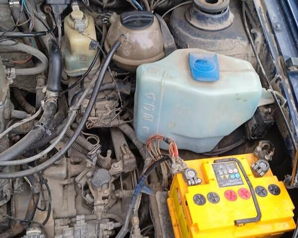 Синий Фольксваген Пассат, объемом двигателя 2 л и пробегом 364 тыс. км за 1450 $, фото 32 на Automoto.ua