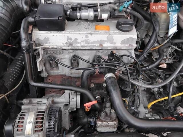 Синий Фольксваген Пассат, объемом двигателя 2 л и пробегом 360 тыс. км за 2700 $, фото 37 на Automoto.ua