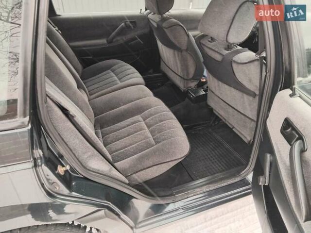 Синий Фольксваген Пассат, объемом двигателя 2 л и пробегом 360 тыс. км за 2700 $, фото 24 на Automoto.ua