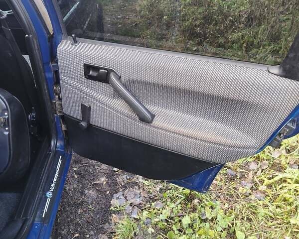 Синий Фольксваген Пассат, объемом двигателя 1.78 л и пробегом 222 тыс. км за 2500 $, фото 9 на Automoto.ua