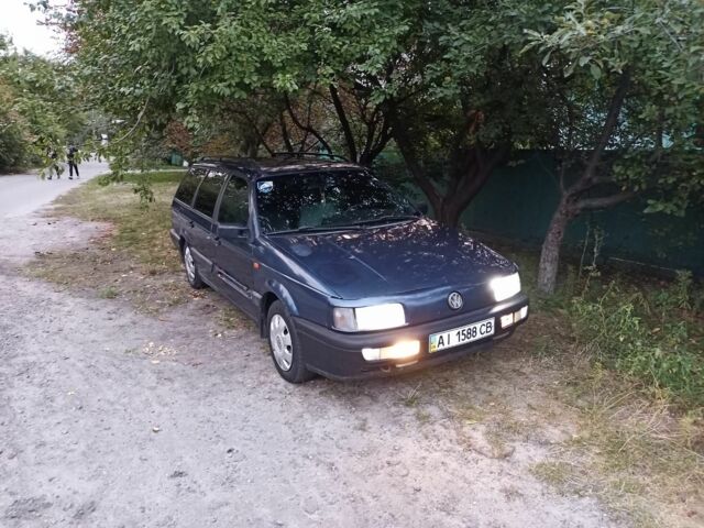 Синий Фольксваген Пассат, объемом двигателя 1.8 л и пробегом 280 тыс. км за 1700 $, фото 5 на Automoto.ua