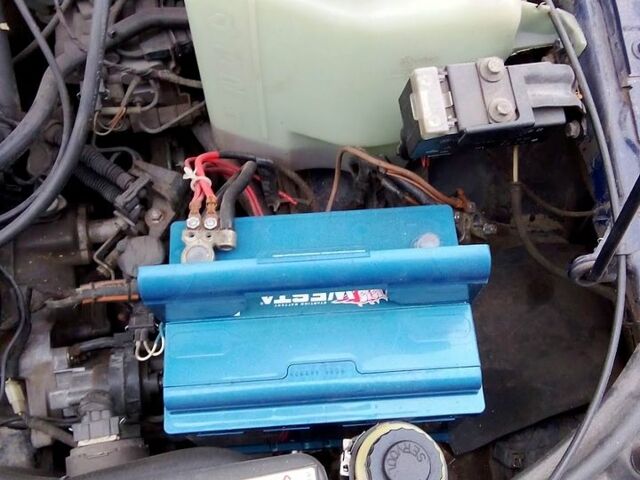 Синий Фольксваген Пассат, объемом двигателя 2 л и пробегом 347 тыс. км за 1800 $, фото 5 на Automoto.ua