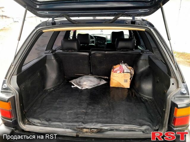 Синий Фольксваген Пассат, объемом двигателя 2.8 л и пробегом 400 тыс. км за 1650 $, фото 11 на Automoto.ua