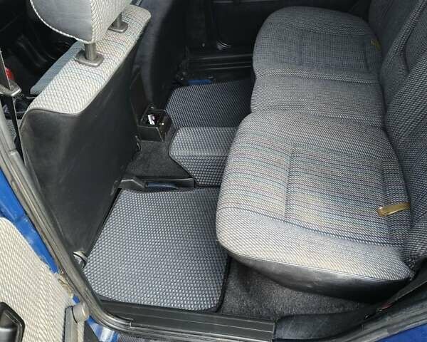 Синий Фольксваген Пассат, объемом двигателя 1.78 л и пробегом 222 тыс. км за 2500 $, фото 11 на Automoto.ua