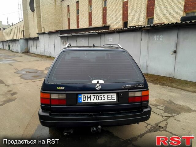 Синий Фольксваген Пассат, объемом двигателя 2.8 л и пробегом 400 тыс. км за 1650 $, фото 5 на Automoto.ua