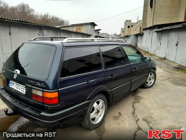 Синий Фольксваген Пассат, объемом двигателя 2.8 л и пробегом 400 тыс. км за 1650 $, фото 3 на Automoto.ua