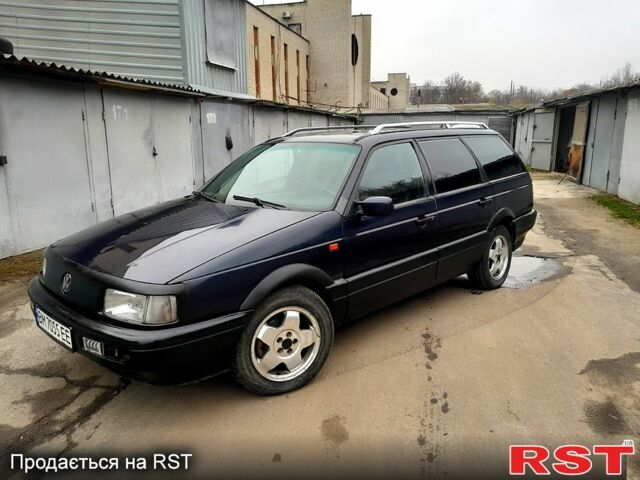 Синий Фольксваген Пассат, объемом двигателя 2.8 л и пробегом 400 тыс. км за 1650 $, фото 6 на Automoto.ua