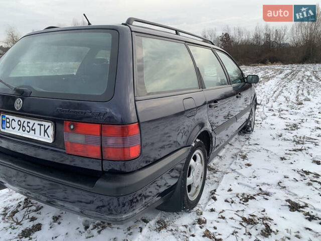 Синій Фольксваген Пассат, об'ємом двигуна 2 л та пробігом 370 тис. км за 1900 $, фото 8 на Automoto.ua