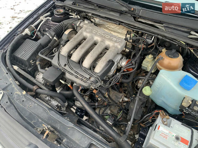 Синій Фольксваген Пассат, об'ємом двигуна 2 л та пробігом 370 тис. км за 1900 $, фото 15 на Automoto.ua