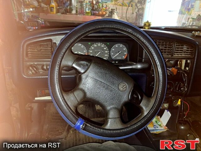 Синій Фольксваген Пассат, об'ємом двигуна 1.8 л та пробігом 0 тис. км за 1000 $, фото 2 на Automoto.ua